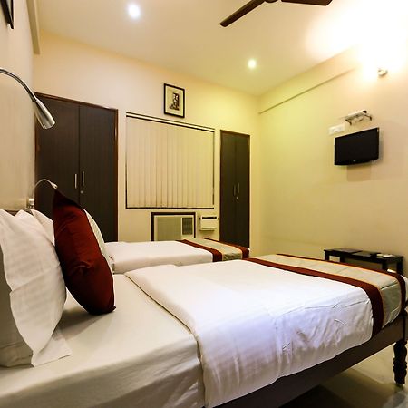 Hotel Oyo Flagship 12665 Chrompet Chennai Exterior foto